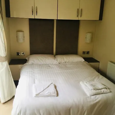 פארק נופש Port Haverigg Marina Village *
